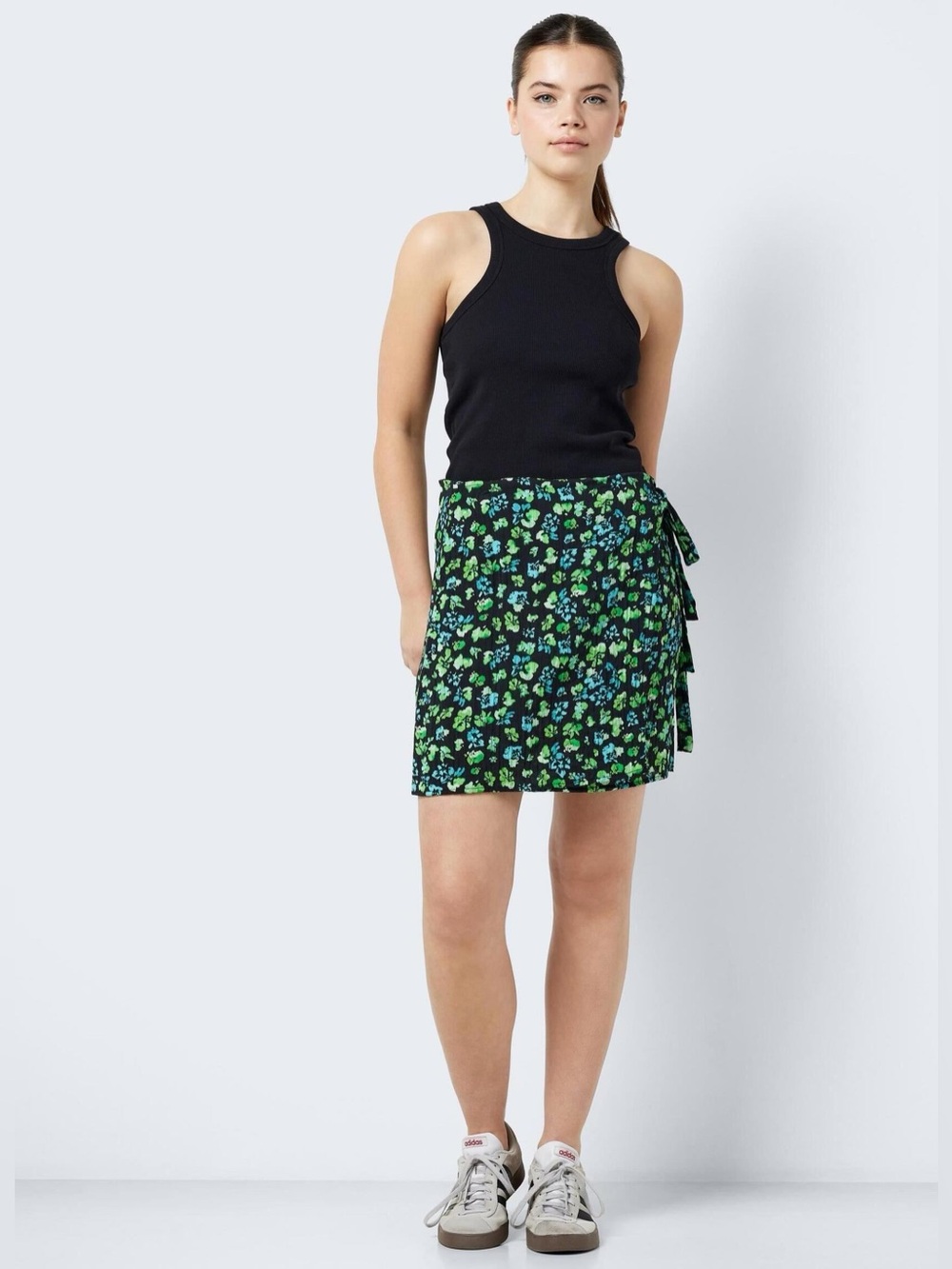 NWOT- Noisy May floral wrap skirt, black and green, size XS
